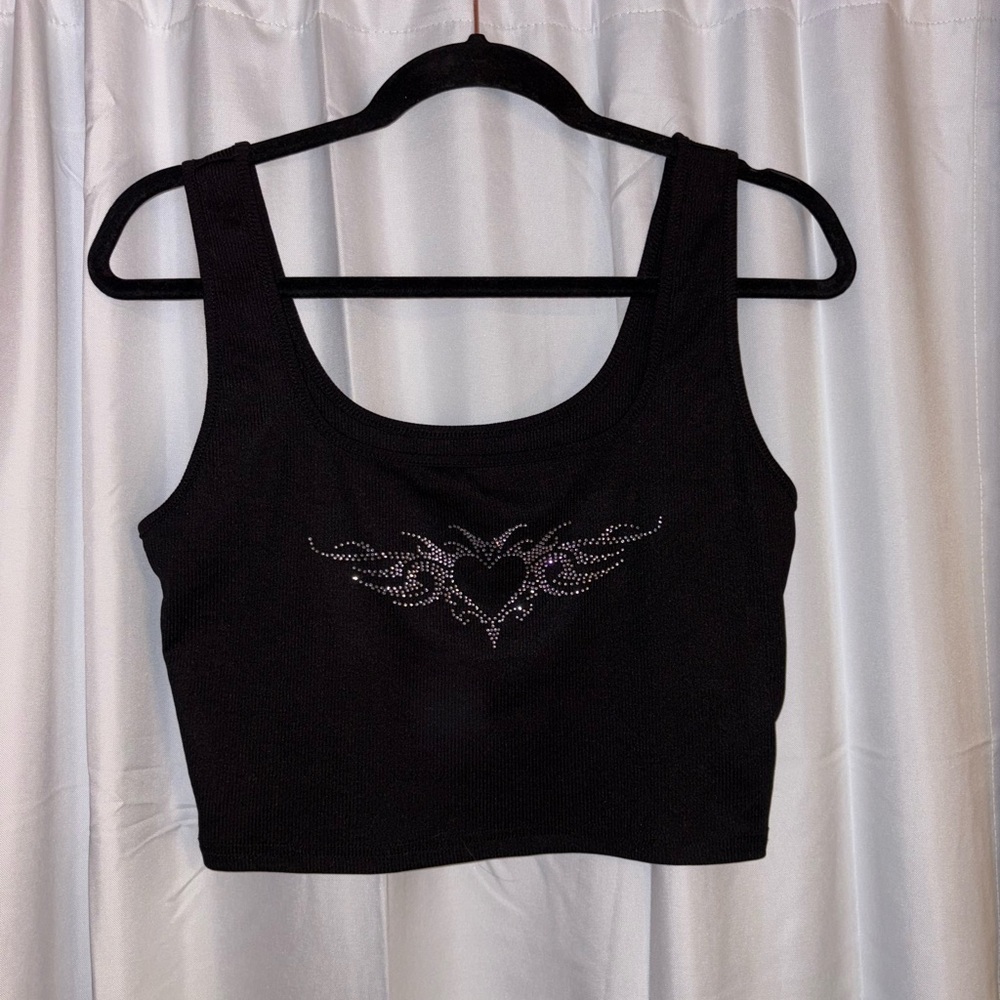 Black Ribbed Fabric Tank Top Rhinestone Heart